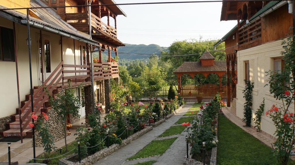 Pensiunea Maria Rohia Dış mekan fotoğraf